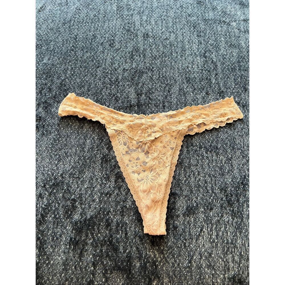 NWOT Victoria's Secret XXL Lace Thong